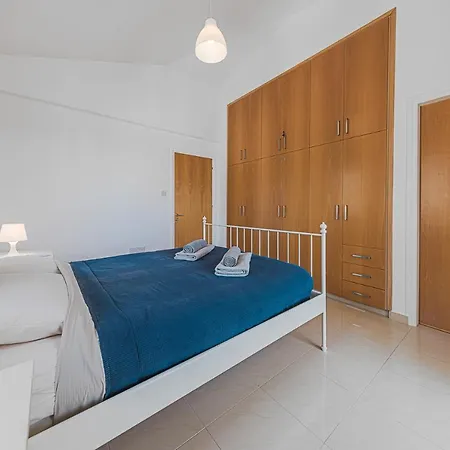 Host & - Sunset Villa Kouklia
