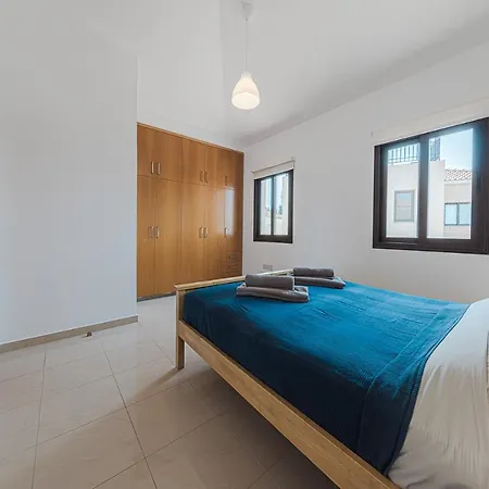 Host & - Sunset Villa Kouklia
